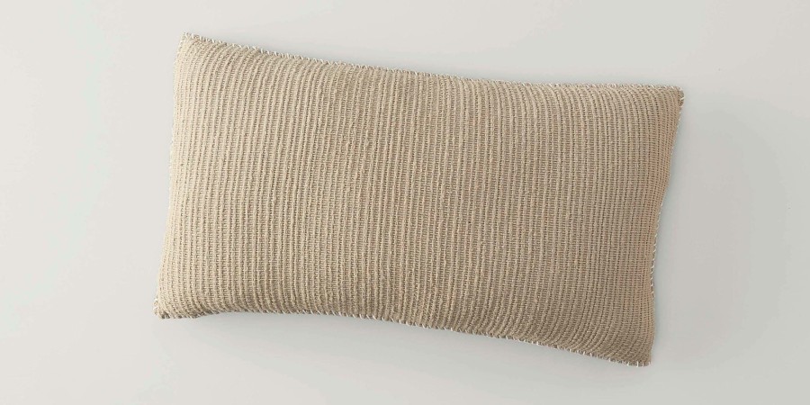 Bedding Bassett | Nicole Lumbar Pillow