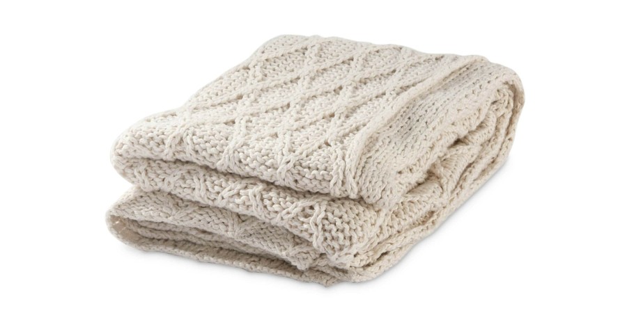 Home Decor Bassett | Catalina Ivory Throw