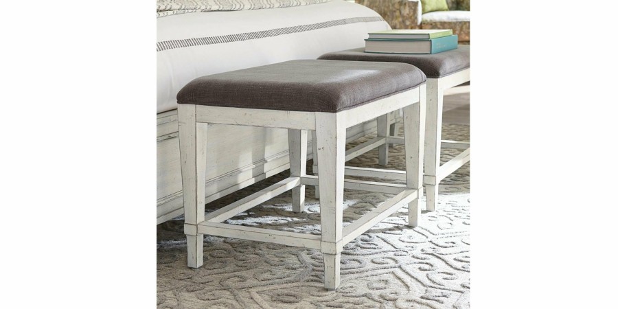 Bedroom Bassett Ottomans & Benches | Bella Bench