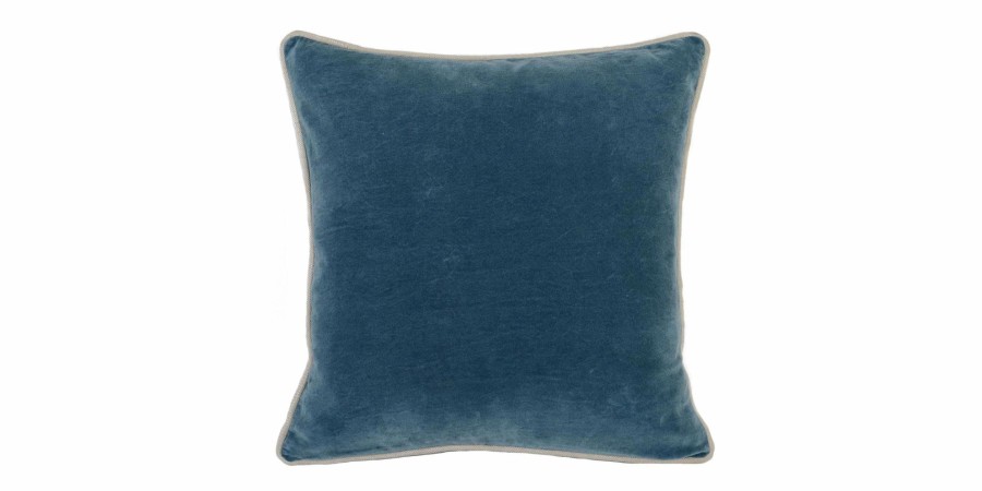 Home Decor Bassett | Heirloom Velvet Square Pillow