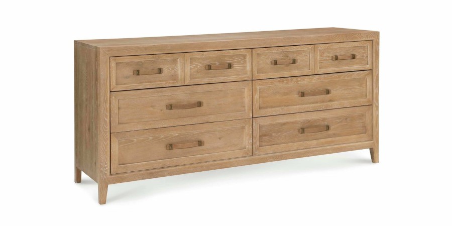 Bedroom Bassett | Courtland Low Dresser