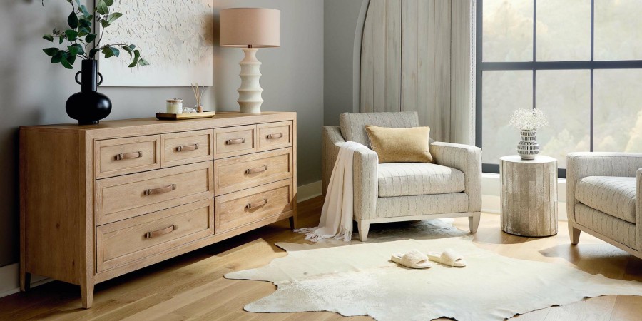 Bedroom Bassett | Courtland Low Dresser